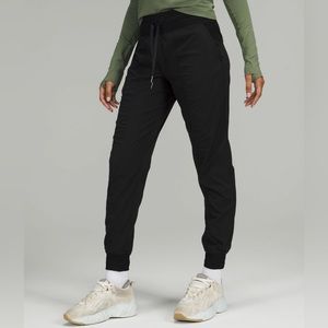 Dance Studio Mid-Rise Jogger *Full Length